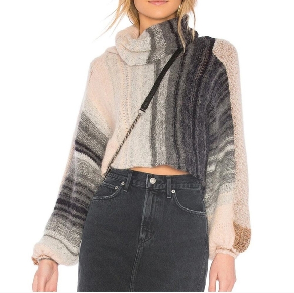 Free People Alpaca Blend Cloud Kicker Cropped Cowl Neck Sweater Size M/L - Picture 2 of 15